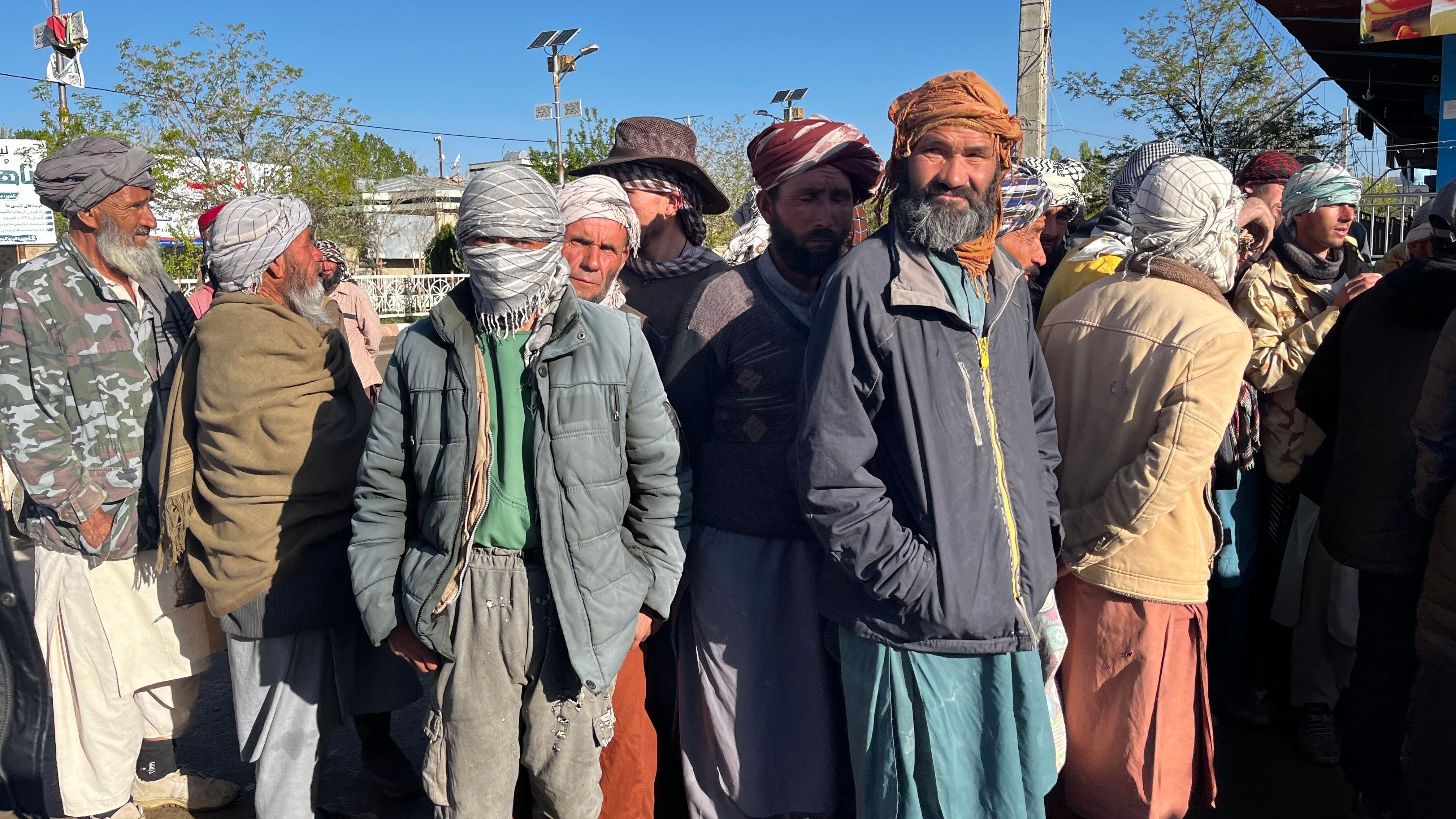 Selling children to survive: Afghan fathers forced to make impossible ...
