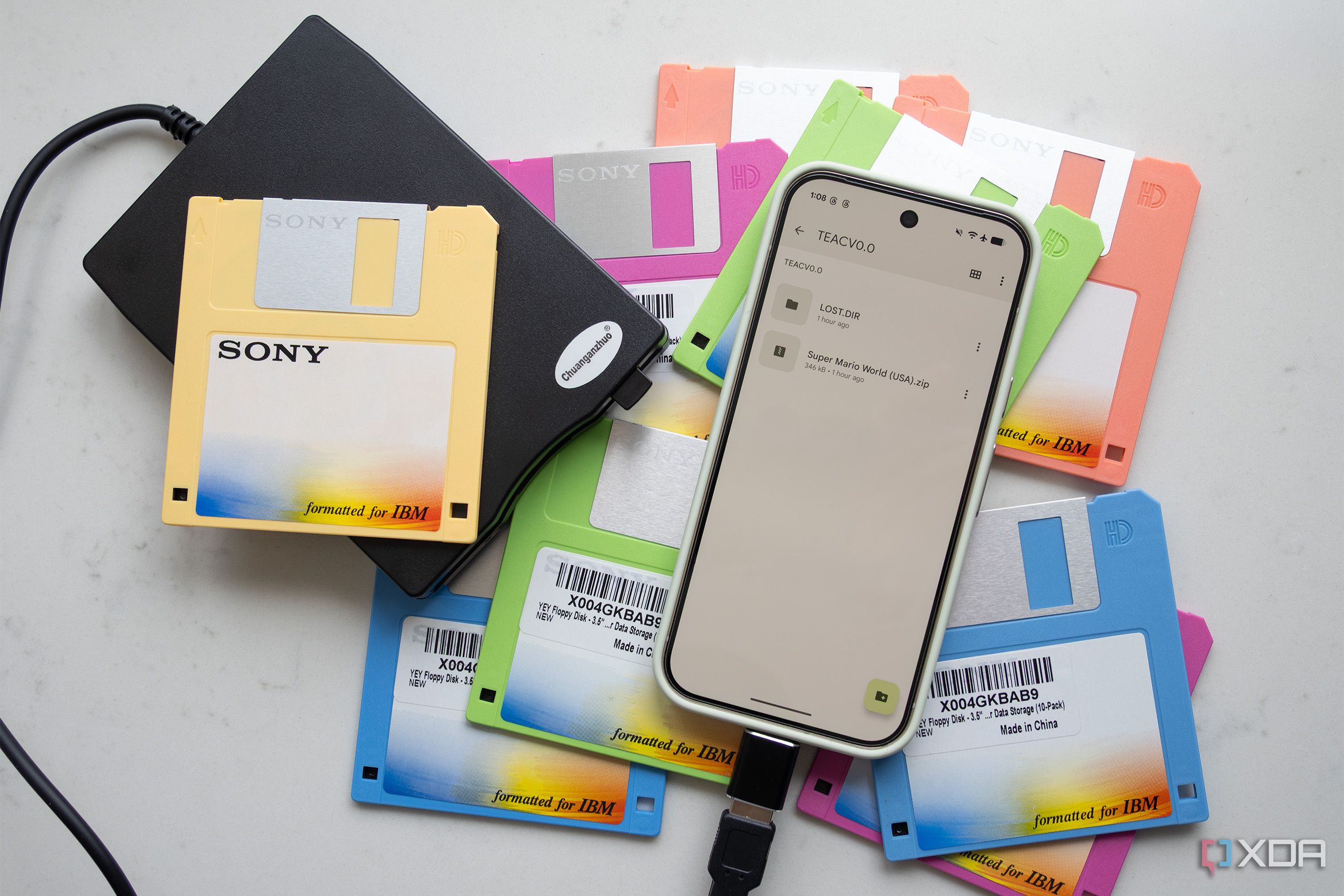 I plugged a 3.5-inch floppy disk reader into my Android phone, and it ...