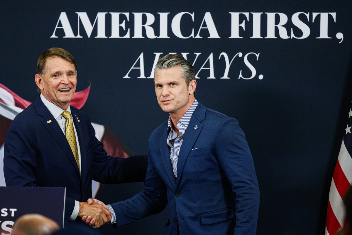 Pete Hegseth isn't doing anything illegal, guys!