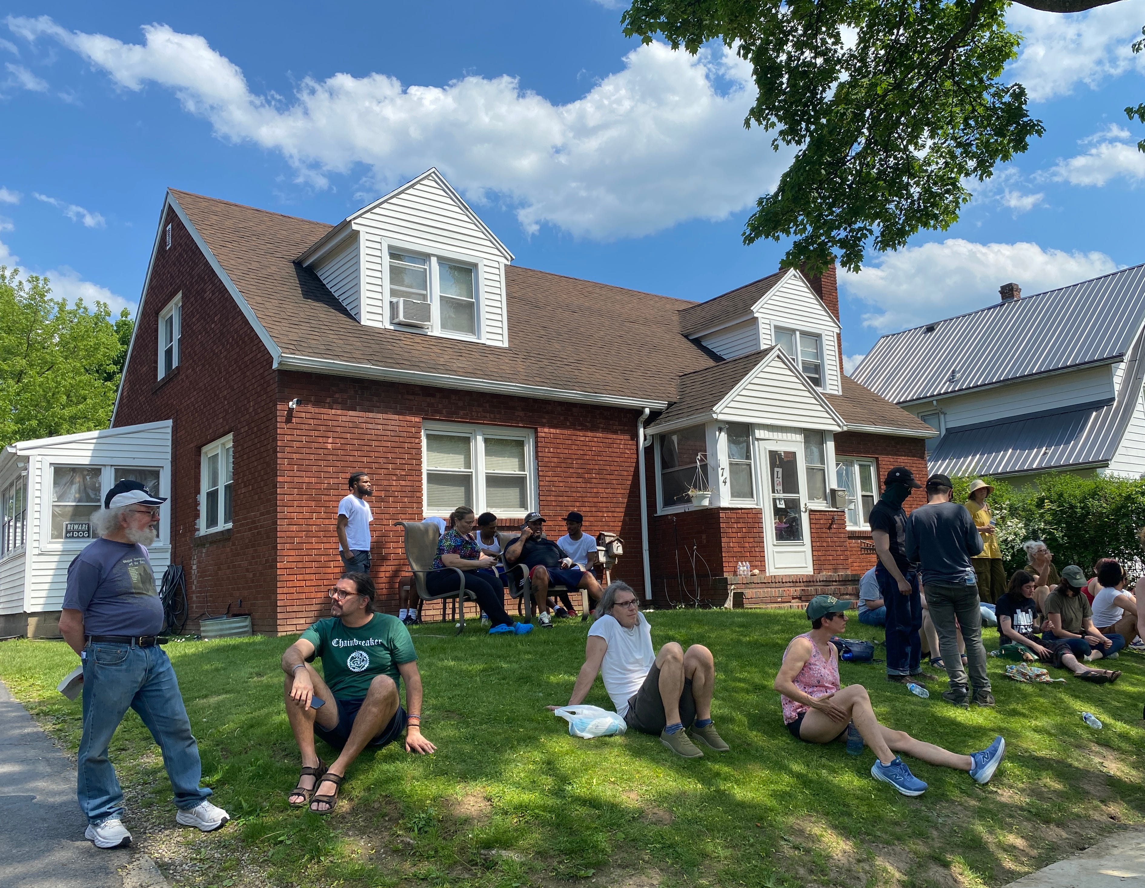 Dozens gather on Newcomb St. after report of ICE activity in Rochester