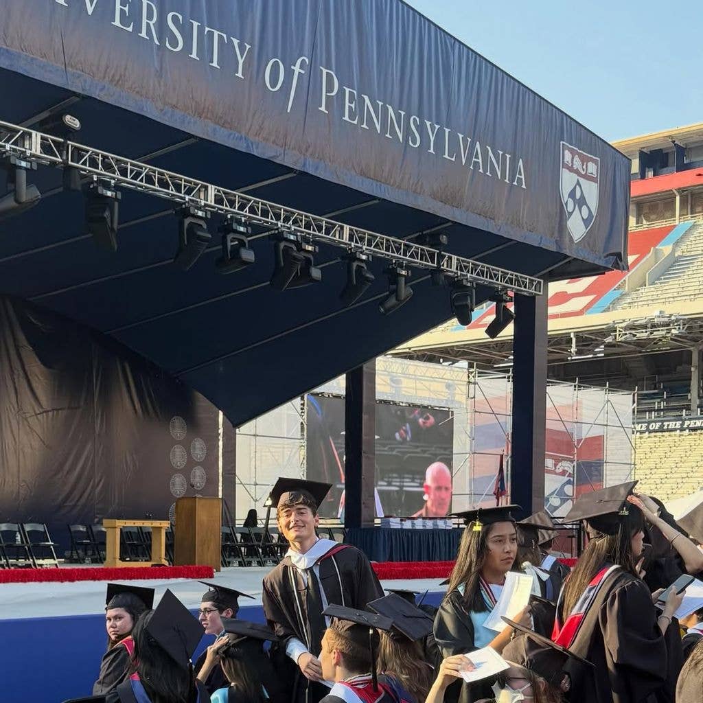 Stranger Things star Noah Schnapp supported by family at college ...