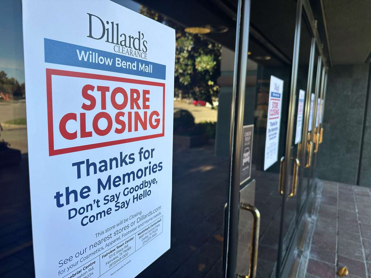 Which 10 brands are closing stores in D-FW in a year of change for retail