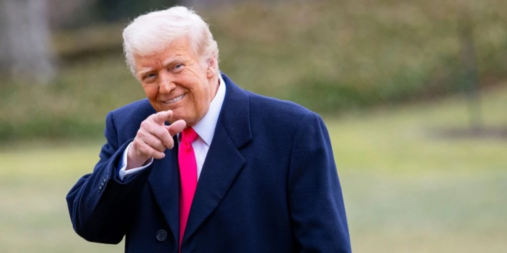 Trump-arrangement i Washington flopper: Tomme stole prægede billedet
