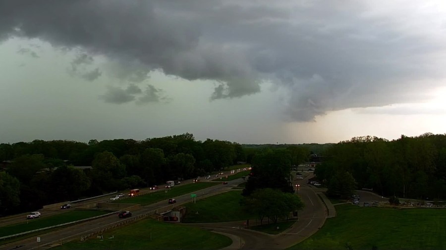 Monday’s strong storms knock out power to thousands in West Michigan