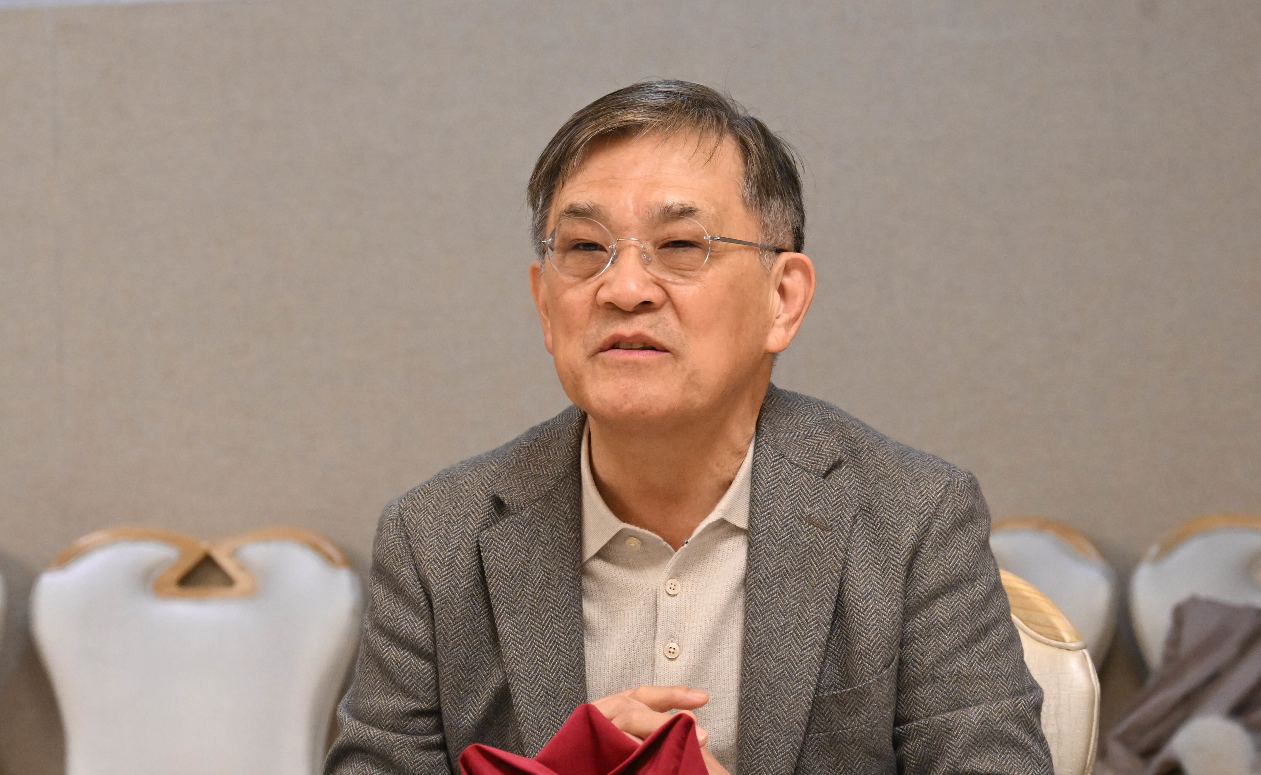 Kwon warns success could become curse, urges system overhaul