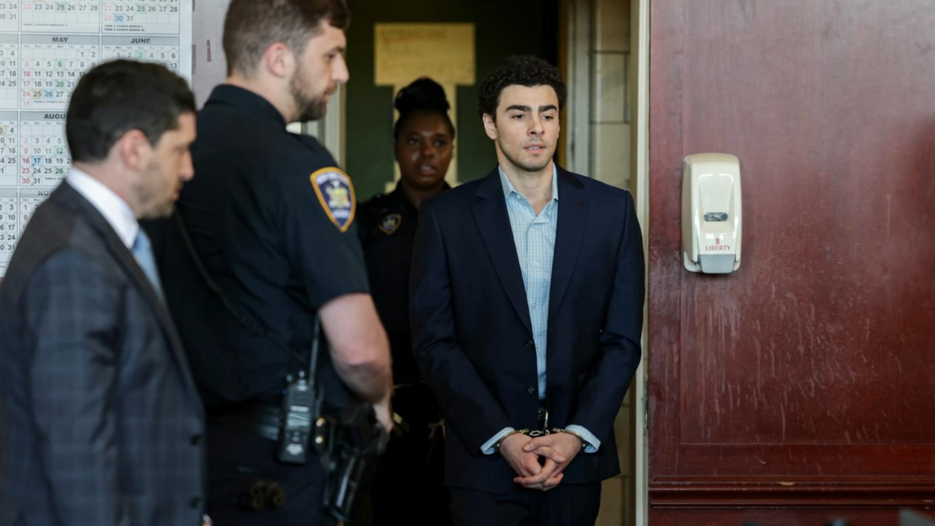Judge allows key evidence in Luigi Mangione murder trial
