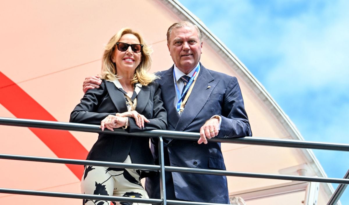 a-monaco-sortie-tr-s-remarqu-e-pour-les-parents-de-maria-carolina-de