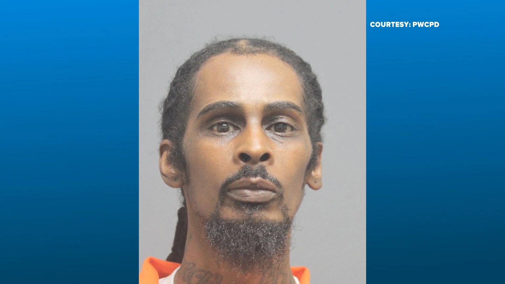 Gas station employee charged in deadly stabbing