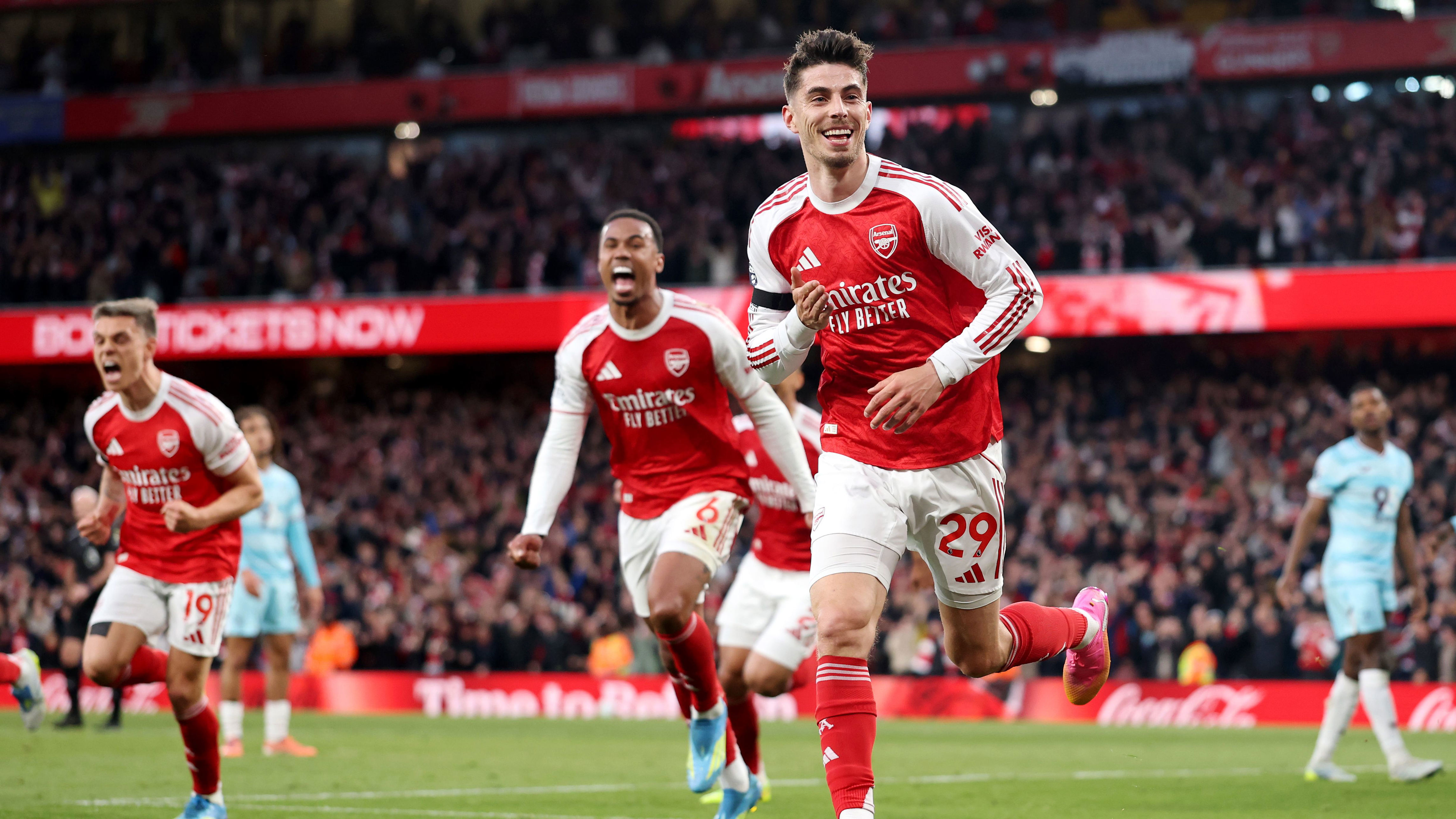 Arsenal worstelt zich ook langs Burnley en kan dinsdag al kampioen worden