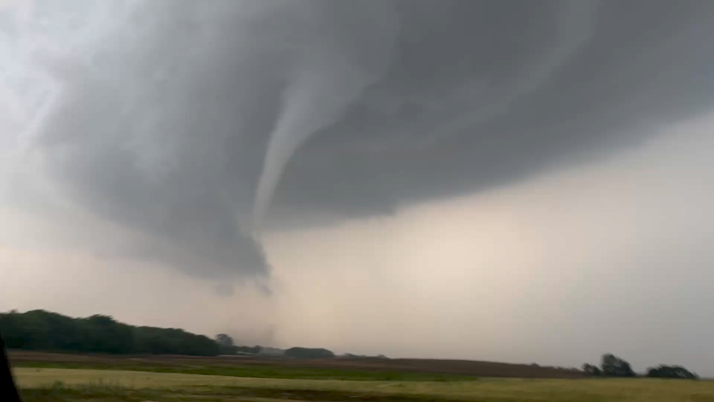 Storm chasers intercept tornado in close encounter in Kansas