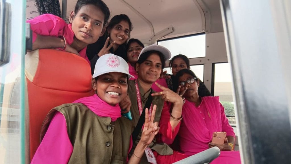 Bihar made 6 Musahar women bus drivers. A man supervises them, of course