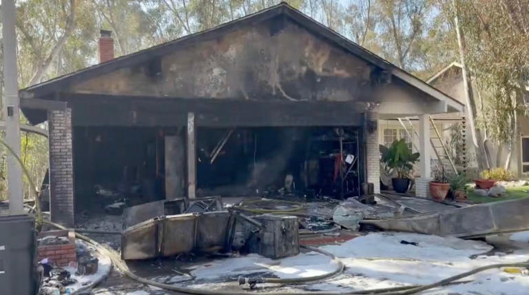 Fire erupts in garage of Orange County home