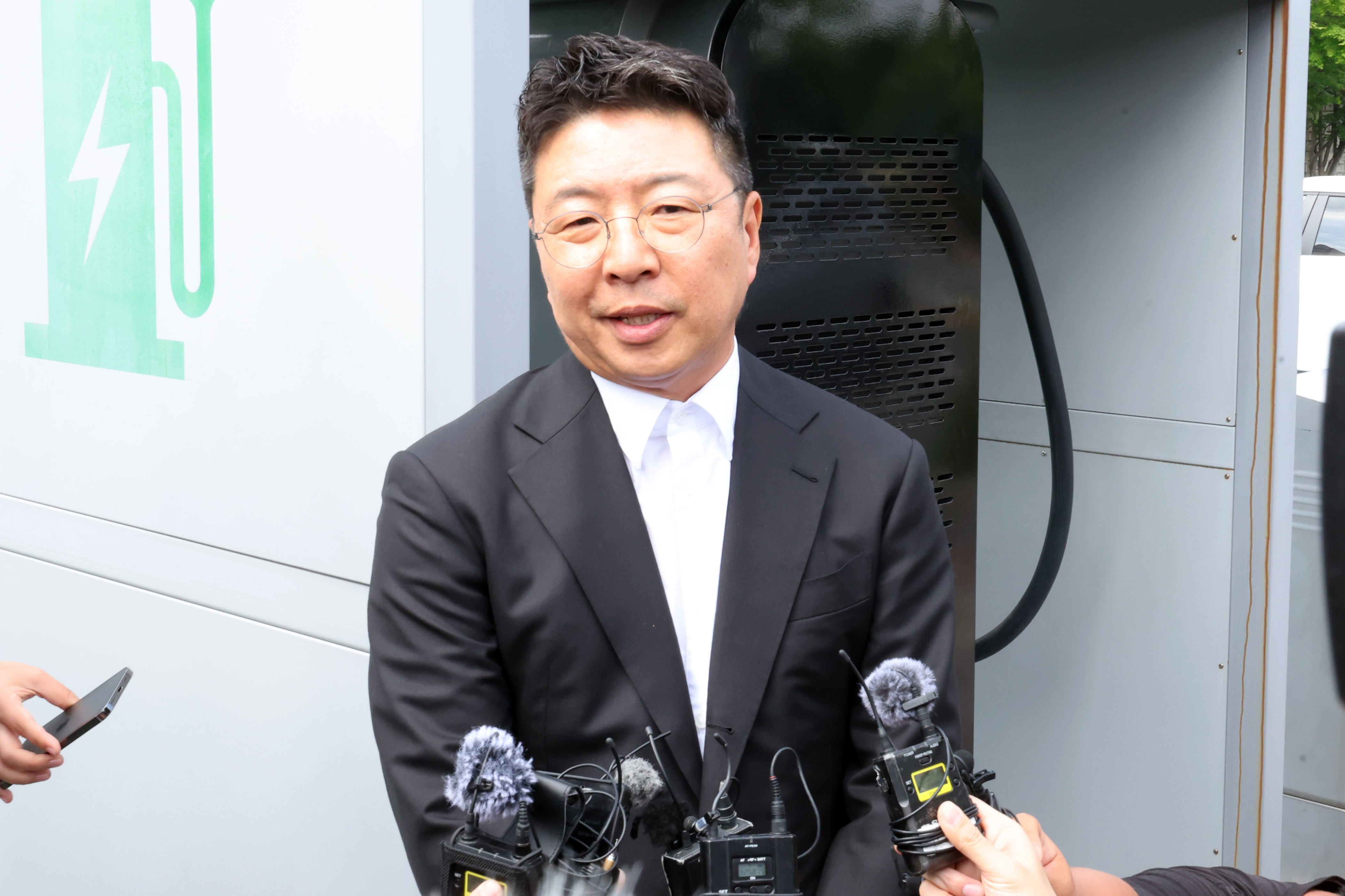 Gwangju uprising groups reject Starbucks' 'Tank Day' apology