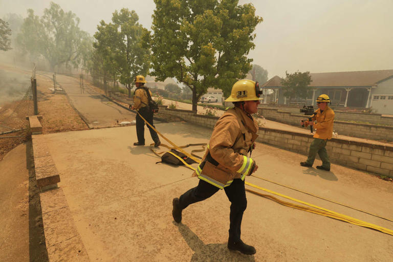 Sandy Fire forces mass evacuations in Southern California