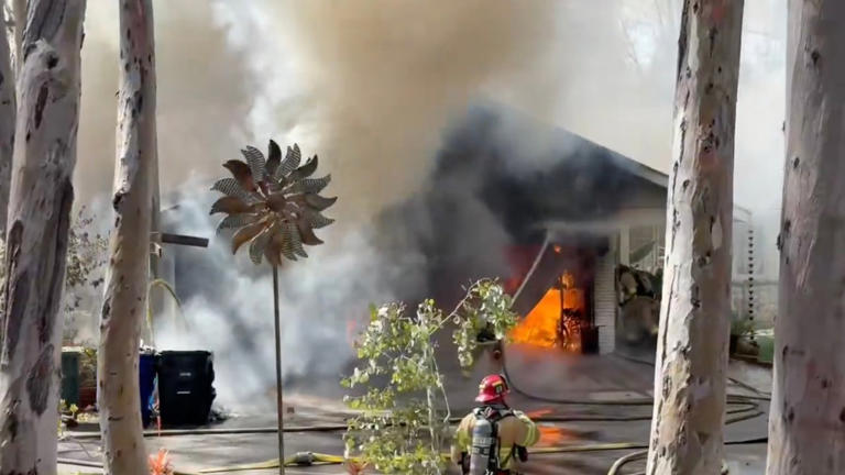 Fire erupts in garage of Orange County home