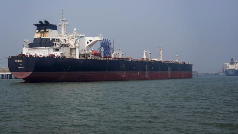 US extends sanctions relief for Russian oil already at sea by 30 days ...
