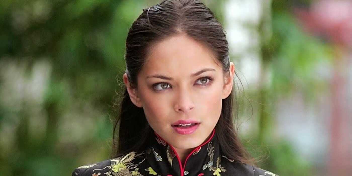 Smallville's creators had 1 major regret about the series (& they were ...