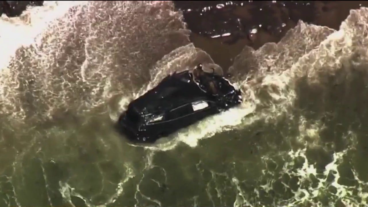 Vehicle plummets over cliff in Santa Cruz County, 1 person in critical ...