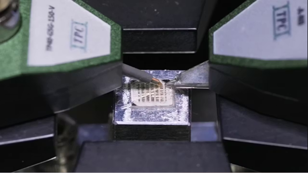 Researchers develop a device that increases chip speed by 1000 times ...
