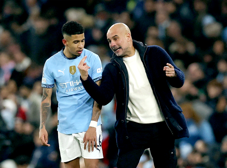 Pep Guardiola, người yêu công việc đến mức bị... vợ bỏ