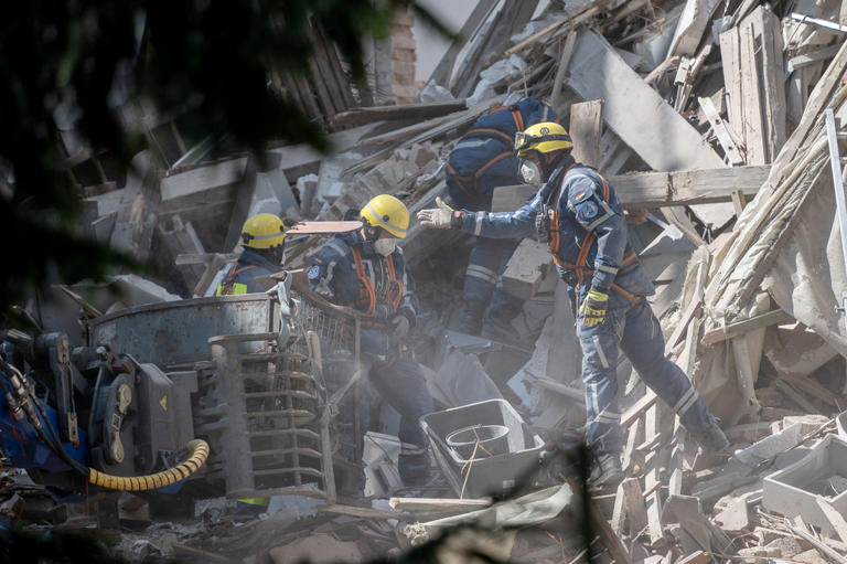 Rescuers search for 3 missing after German building collapse possibly ...