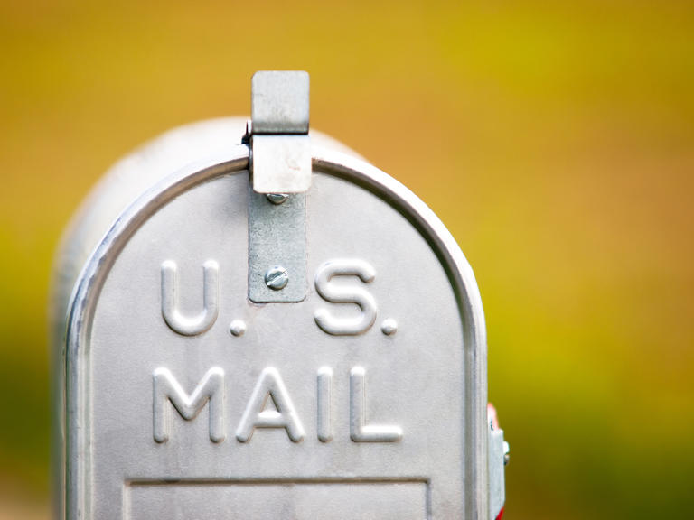 Lori Borgman: Mailbox delivers sweet surprise