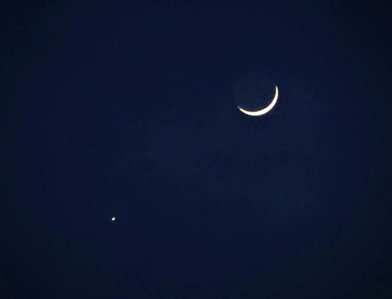The spectacular Venus, Jupiter and crescent moon alignment this week ...