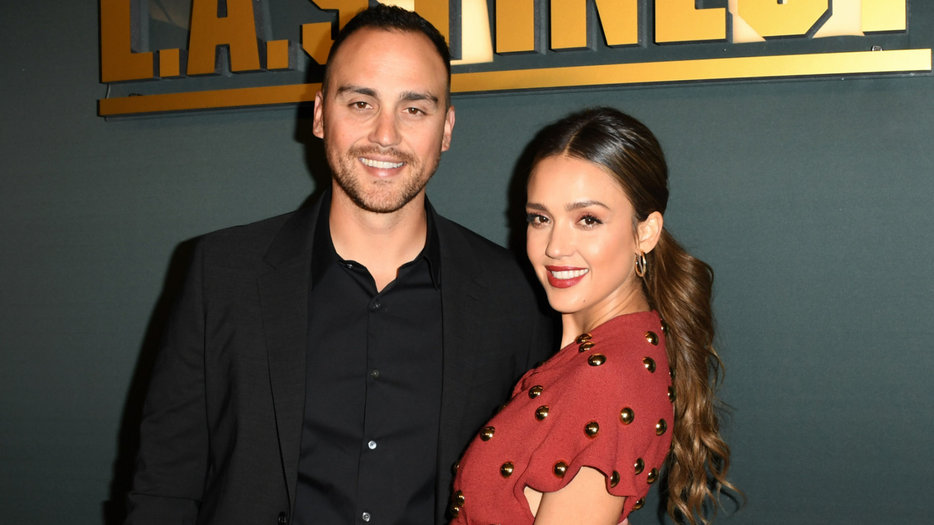 Celebrities with surprisingly stunning (and not famous) siblings