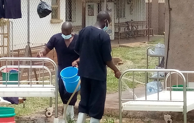 Mỹ siết kiểm soát y tế và hạn chế nhập cảnh trước nguy cơ virus Ebola