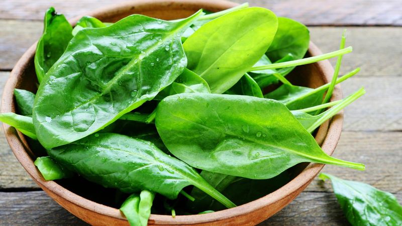 17 leafy greens and veg that improve digestion and fibre levels