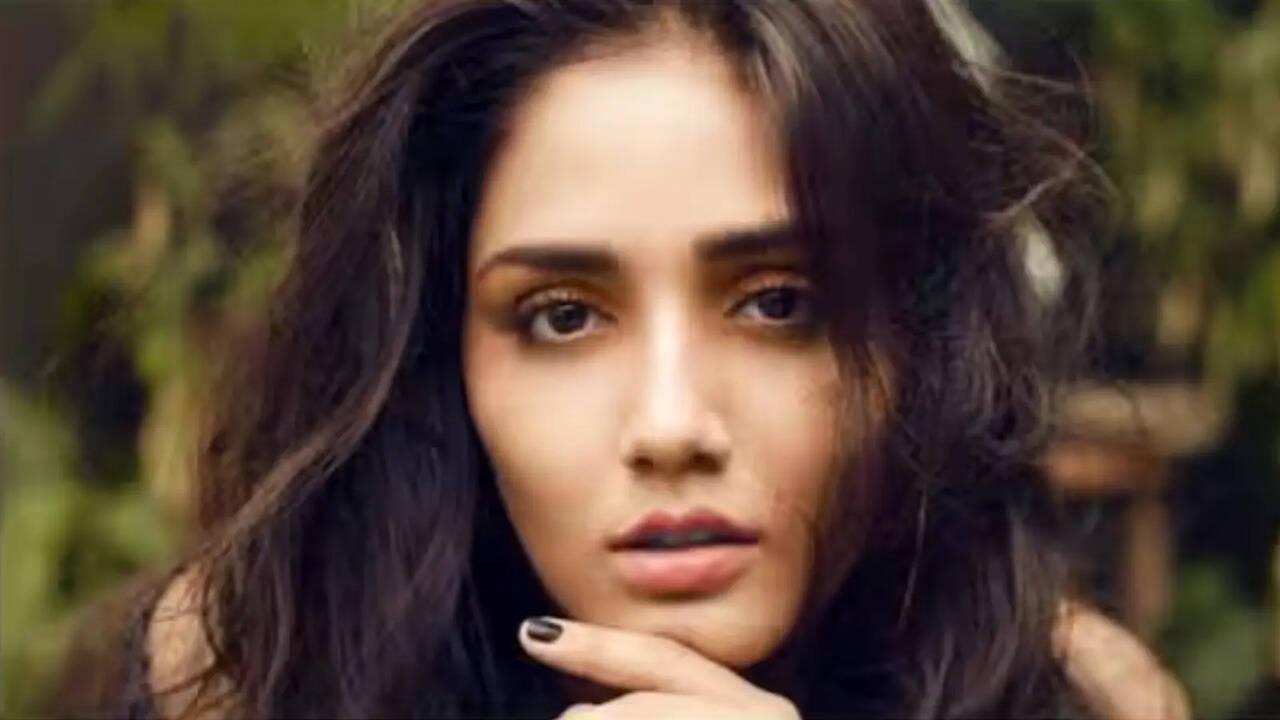 Are you aware of Twisha Sharma's final movie?