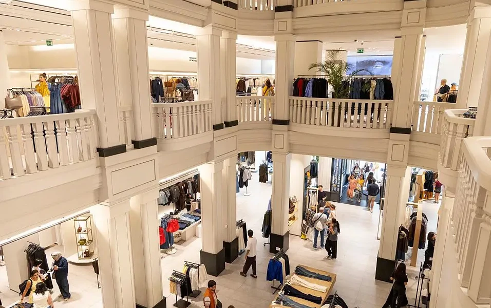 Retailers pivot to transparency and experience to win loyalty