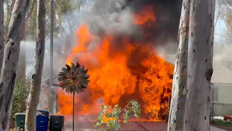 Fire erupts in garage of Orange County home