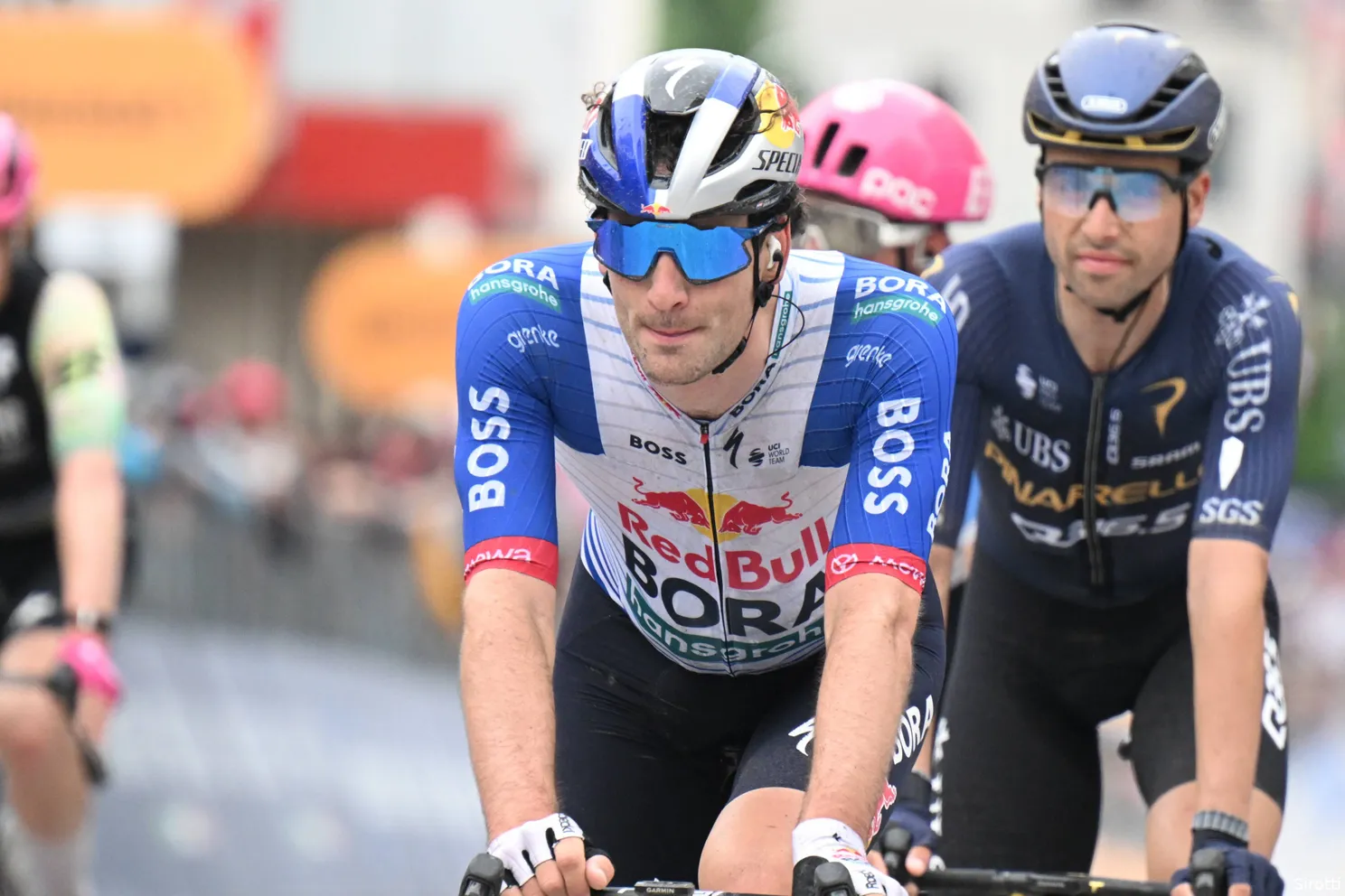 Ode to one-man operation Mick van Dijke, keeping 'brothers' Pellizzari ...