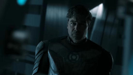 Lanterns trailer breakdown: Plenty of green, costumed Guy Gardner, Hal ...