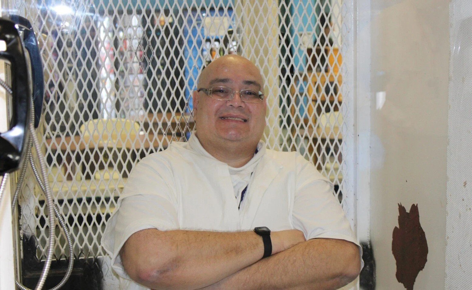 Inmate challenges conviction after witness claims hypnotic identification