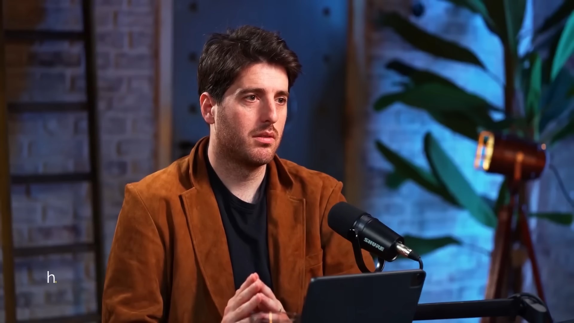 Former officer reveals American democracy is quietly collapsing unnoticed