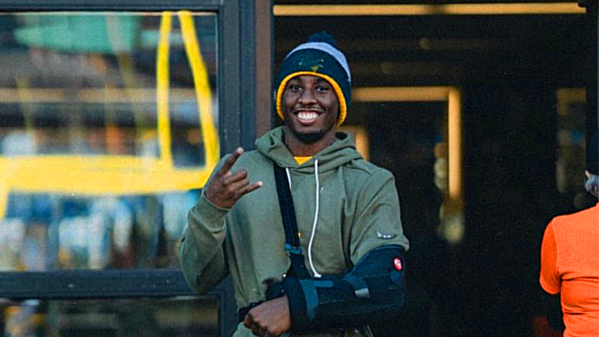 Terribly sad: Internet reacts as Houston DB Will Davis dies in apparent  suicide | Watch