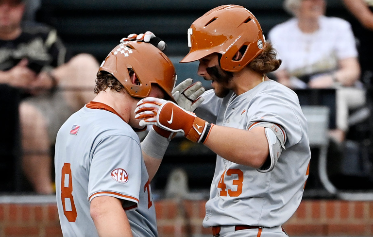 Longhorns catcher named Buster Posey Award semifinalist