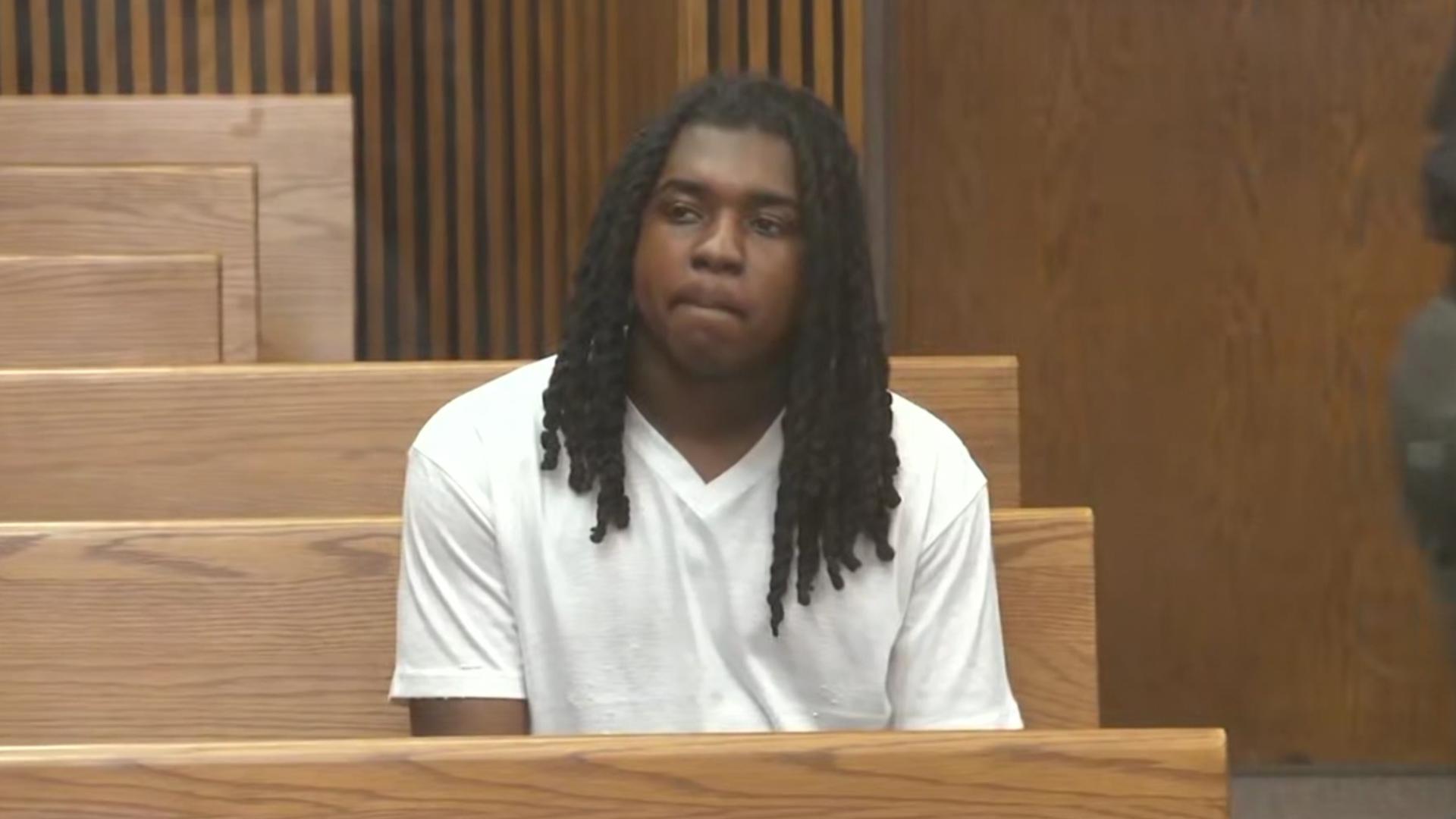 Bond set at $500K for teen accused of shooting Cleveland Uber driver