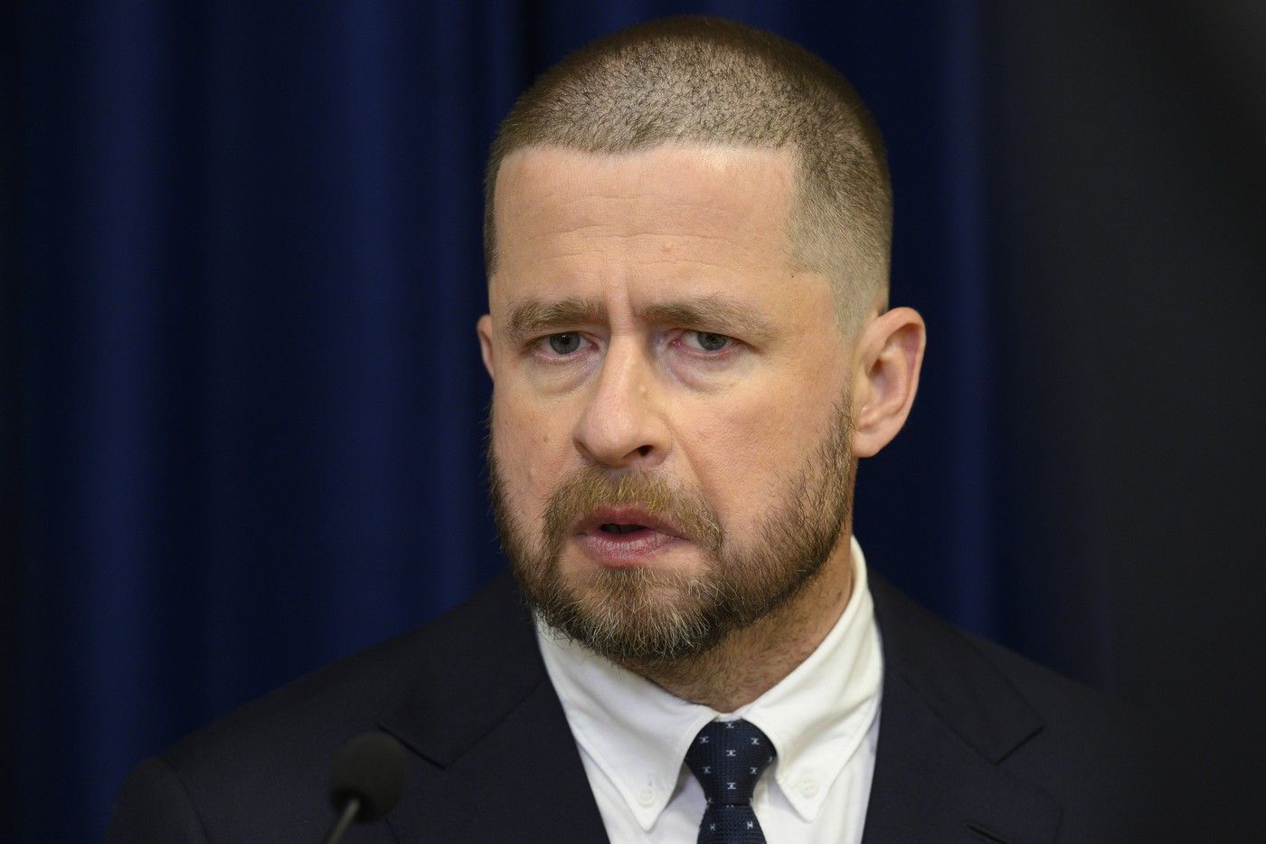 Založit firmu a za ranec ji prodat. Guvernér ČNB radí mladým, jak ...
