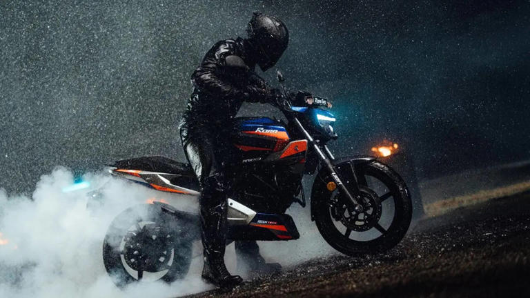 Oben Rorr Evo crosses 25,000 bookings - what makes this electric bike ...