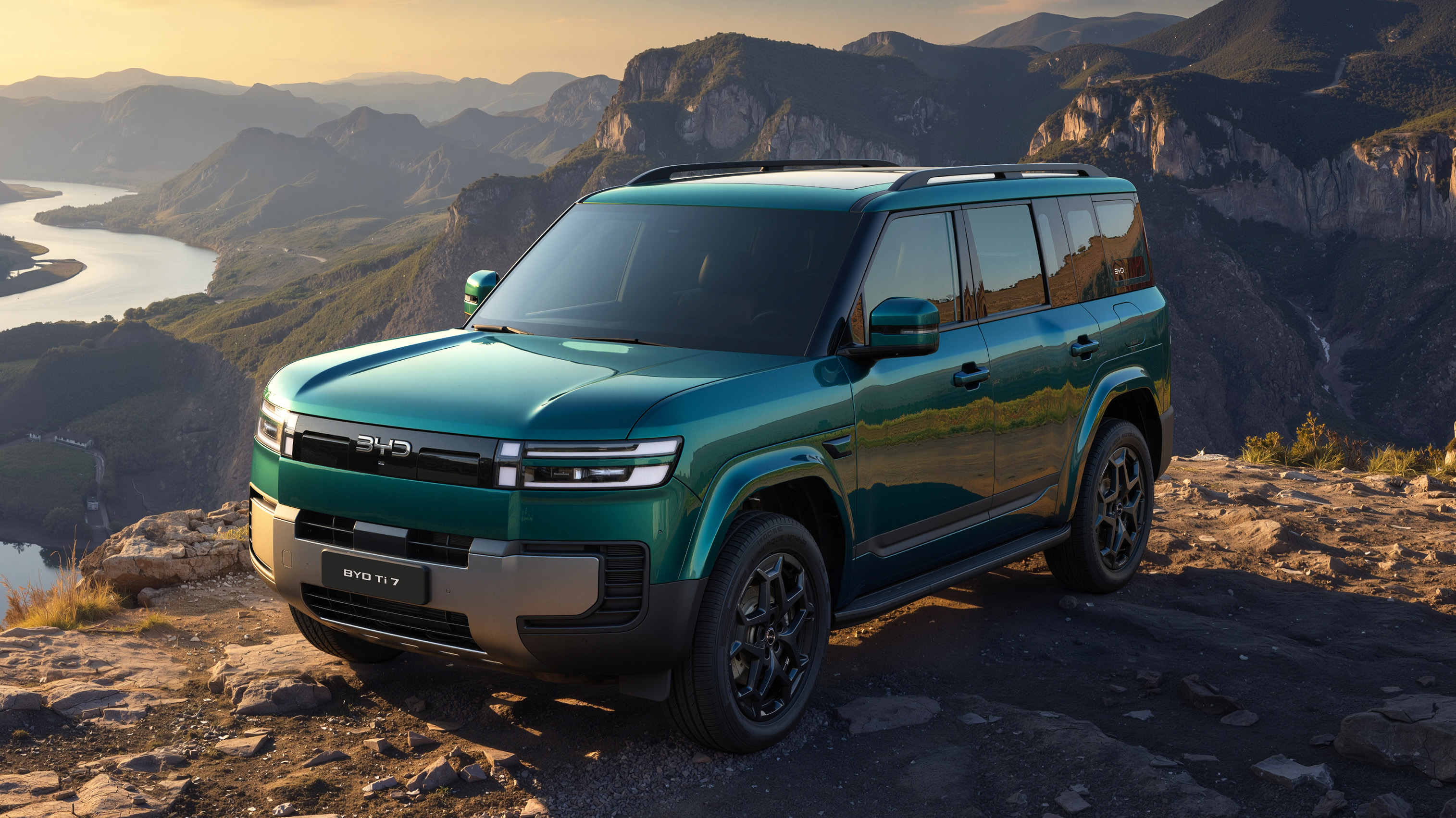 Blimey, BYD is going after the Land Rover Defender with this boxy seven ...