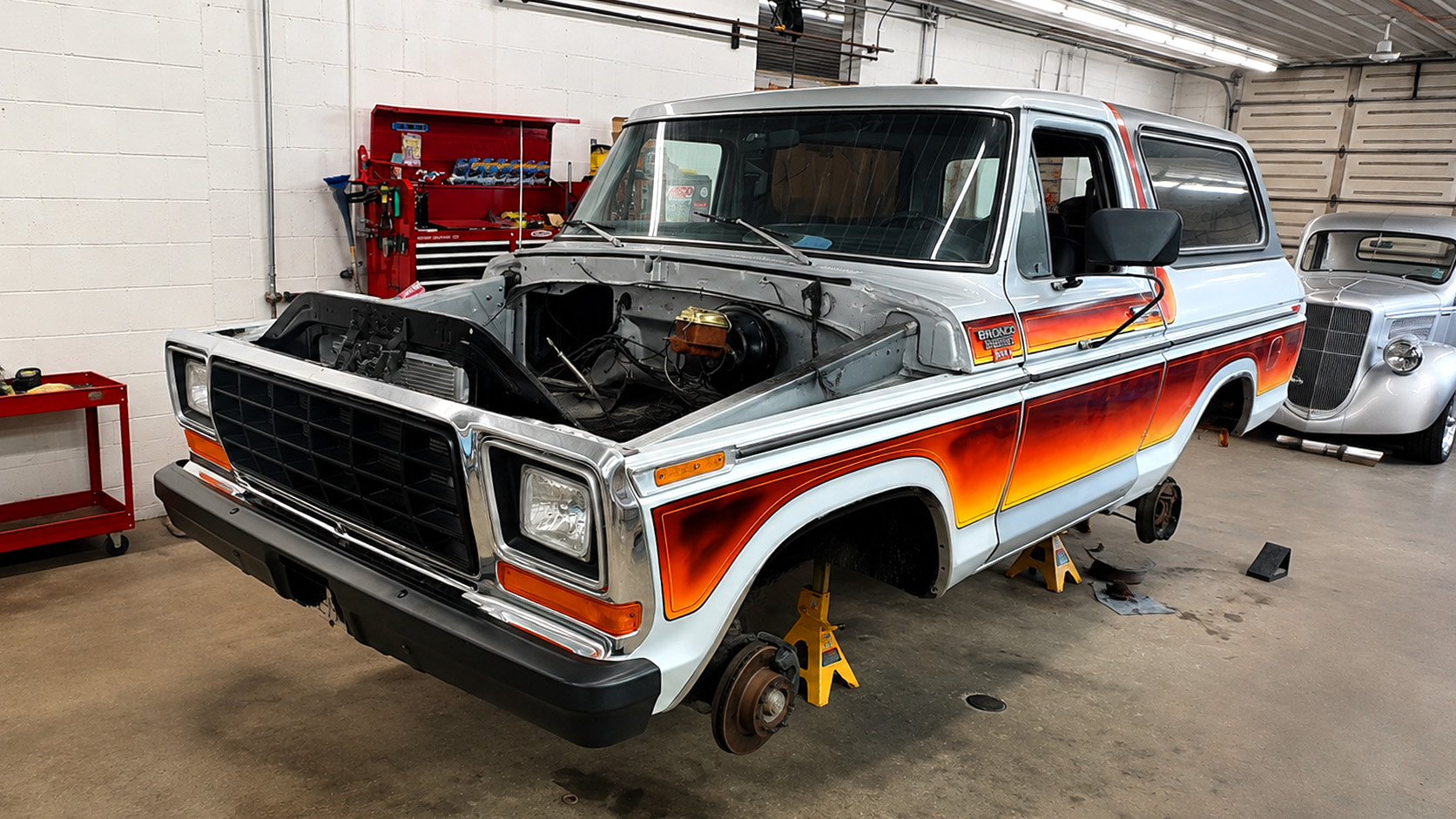 What engine did this Ford Bronco swap into its build?