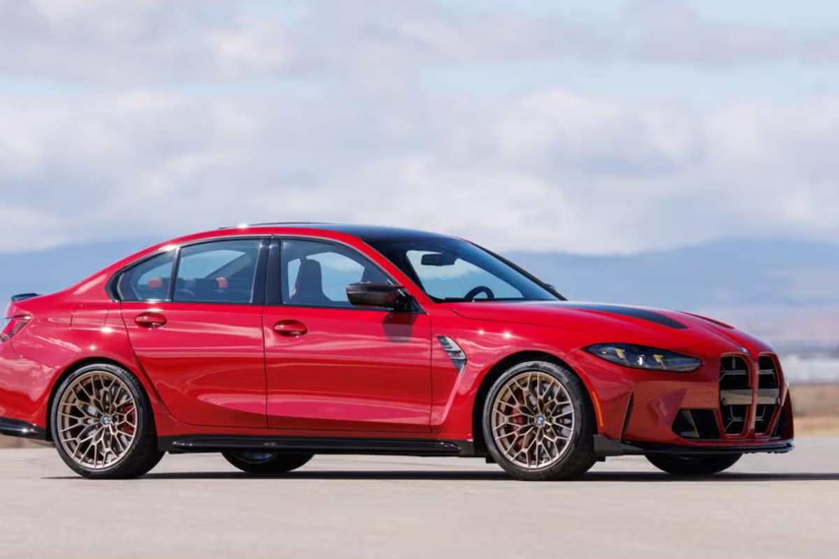 BMW M3 CS returns with manual transmission, rear-wheel drive