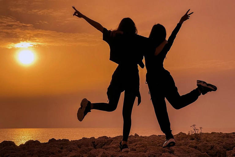 Soul families: 9 signs someone you met belongs in your soul group
