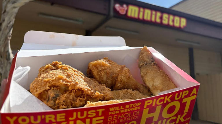 Fried chicken at a gas station? This Hawaiian chain is famous for it