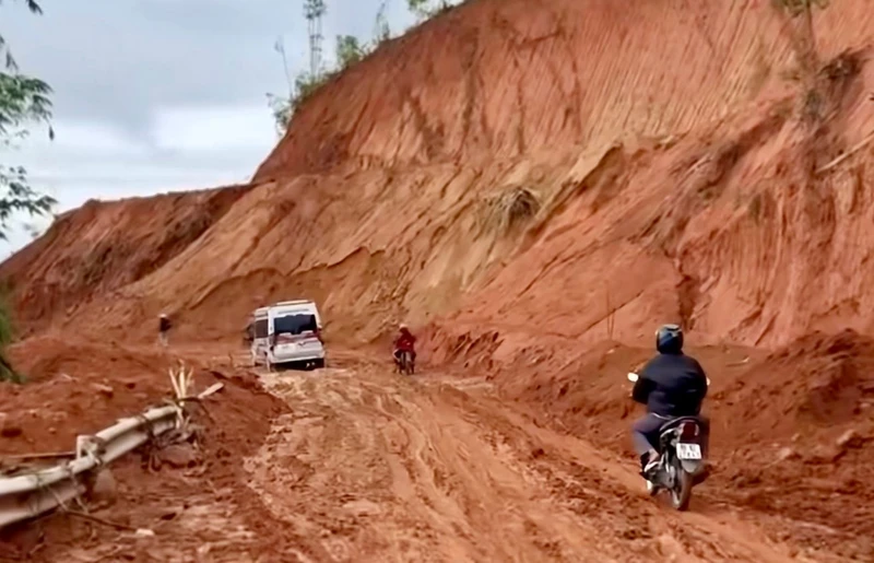 Lâm Đồng tạm dừng xe qua đèo Gia Bắc từ ngày mai