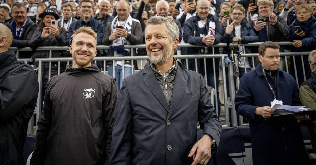 Han var livvagt for kong Frederik: Nu deler han detaljer fra en lukket ...