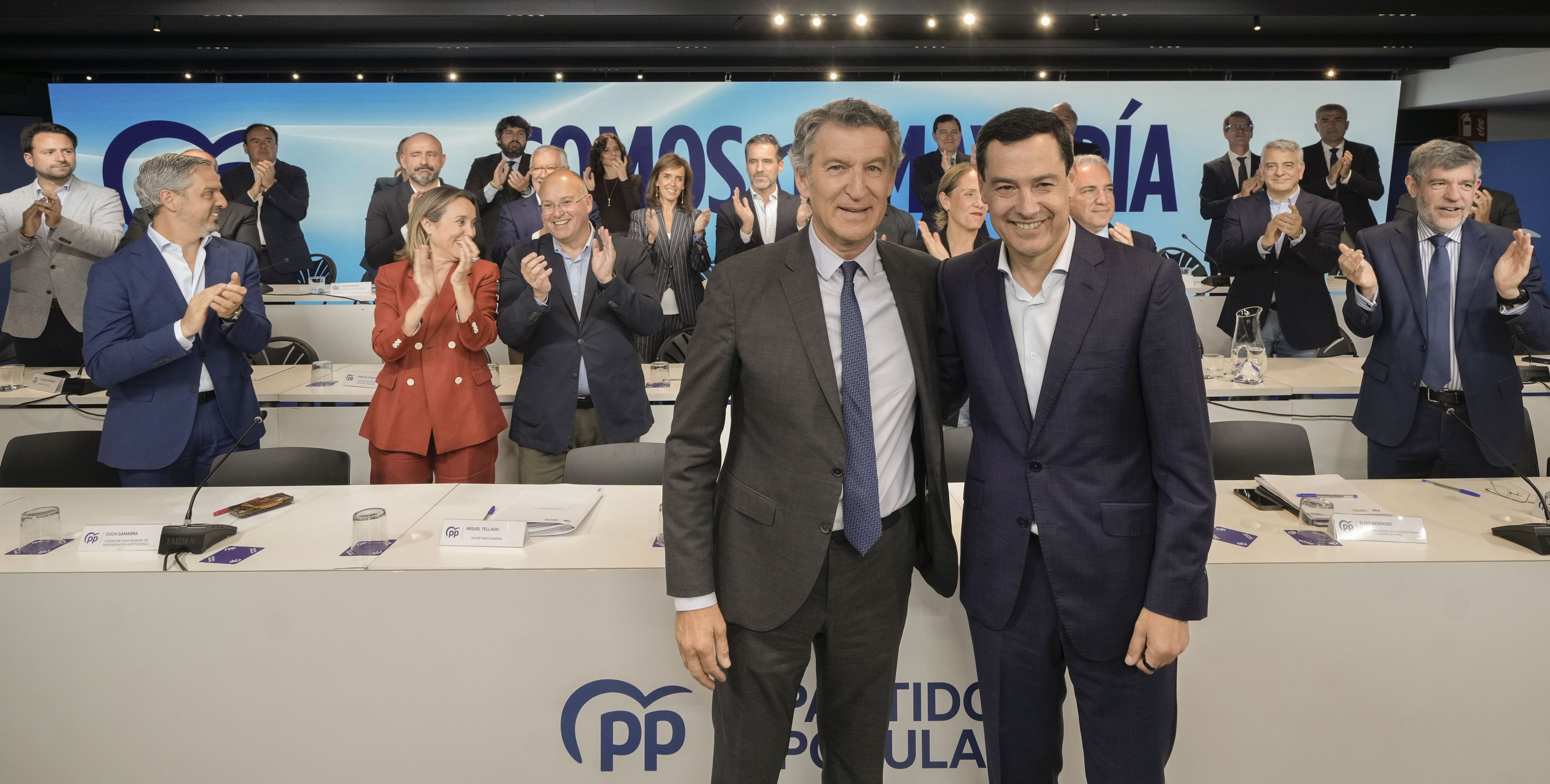 Juanma Moreno admite que Vox "va a ser influyente" en Andalucía, pero ...